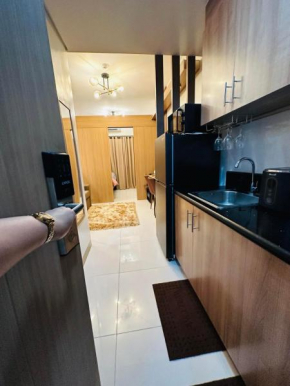 ARQ STAYCATION - RED RESIDENCES Makati